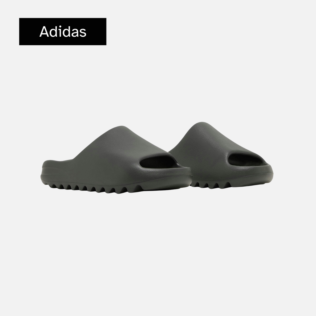 Yeezy Slides 'Dark Onyx'