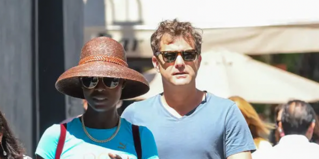 Ray-Ban Wayfarer Ease RB 4340 710 - As Seen On Joshua Jackson